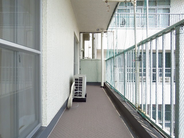 ハイネス巣鴨　南東側バルコニー