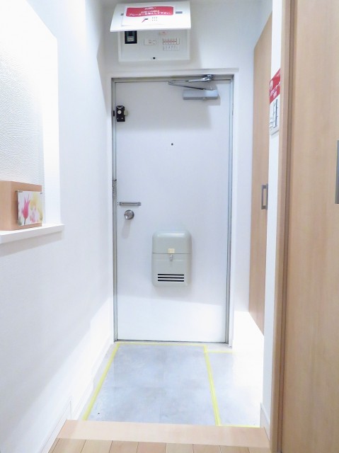 ＮＫ五反田コータース　玄関ホール