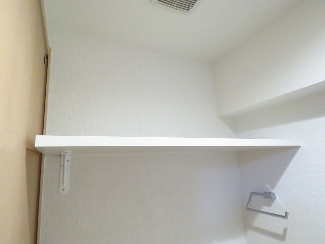 ＮＫ五反田コータース　トイレ棚