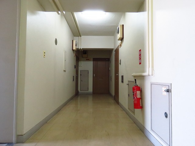 ヴィラティック早稲田　共用廊下