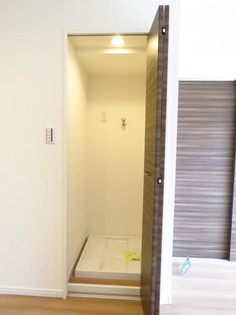 ヴィラティック早稲田　洗濯機置場