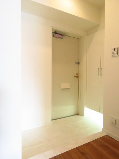 藤和ハイタウン上野　玄関ホール