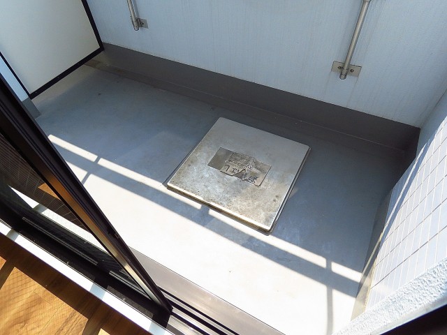 藤和ハイタウン上野　洋室側バルコニー