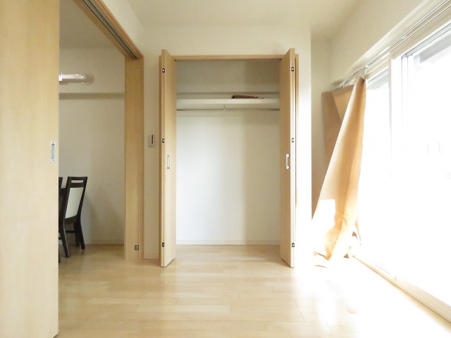 上馬マンション　洋室約5.7帖