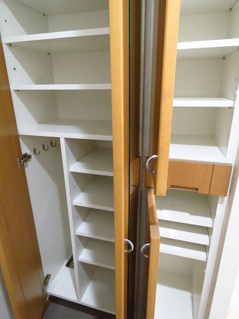 朝日シティパリオ島津山　シューズBOX