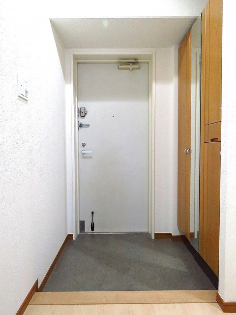 朝日シティパリオ島津山　玄関ホール