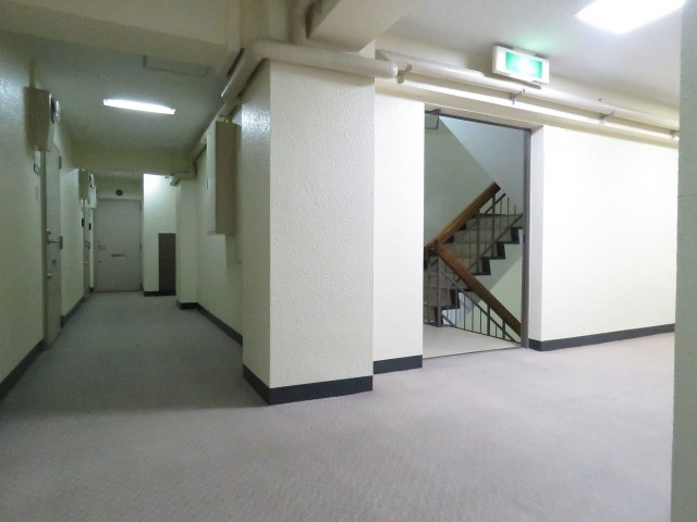 上馬マンション　共用廊下