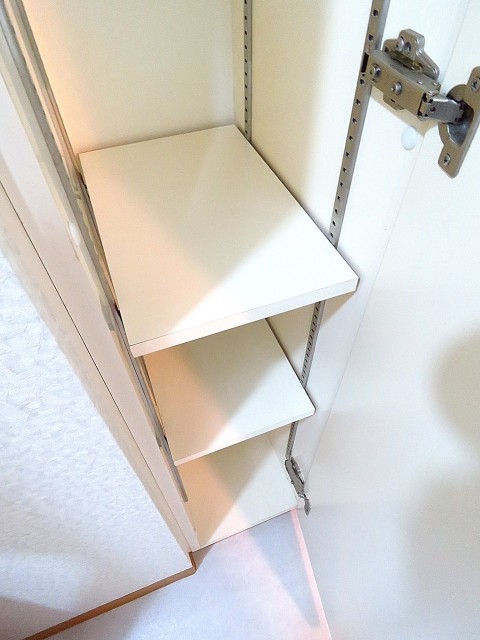 朝日シティパリオ島津山　洗面室収納