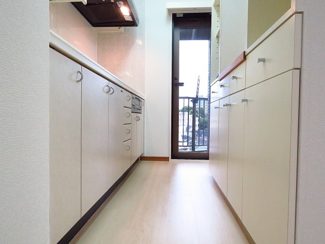 朝日シティパリオ島津山　キッチンスペース