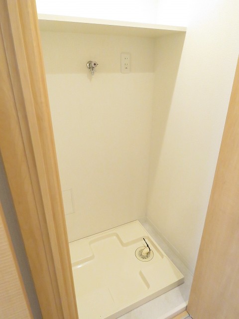 西池袋ローヤルコーポ　洗濯機置場