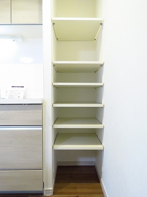 ディアハイム目黒　パントリー