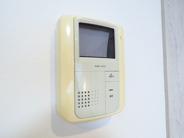 ディアハイム目黒　モニター付きインターホン