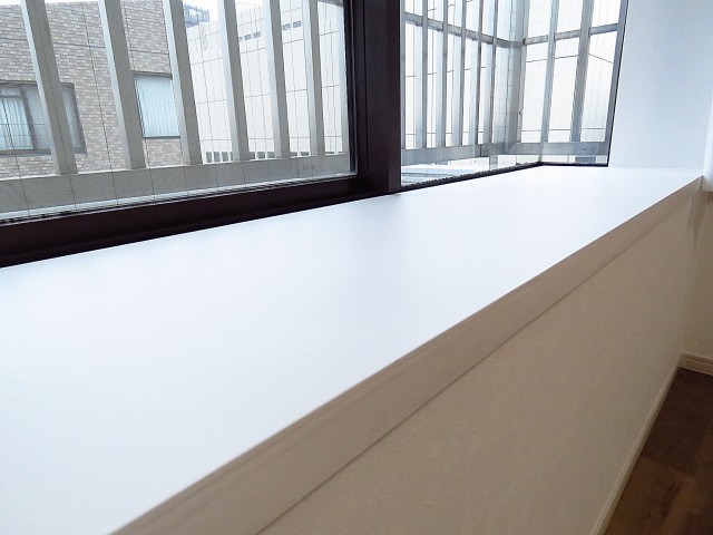 ディアハイム目黒　洋室約6.0帖出窓