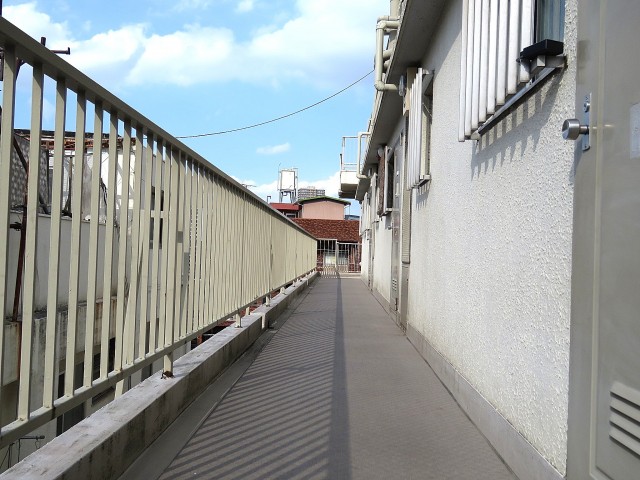 マンション大塚　共用廊下
