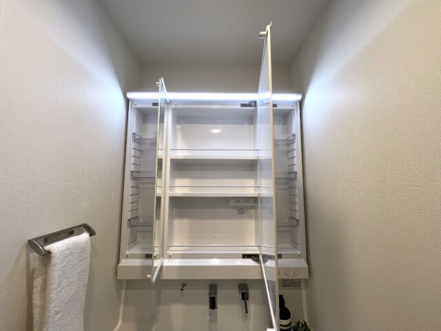 パロス白金 洗面室