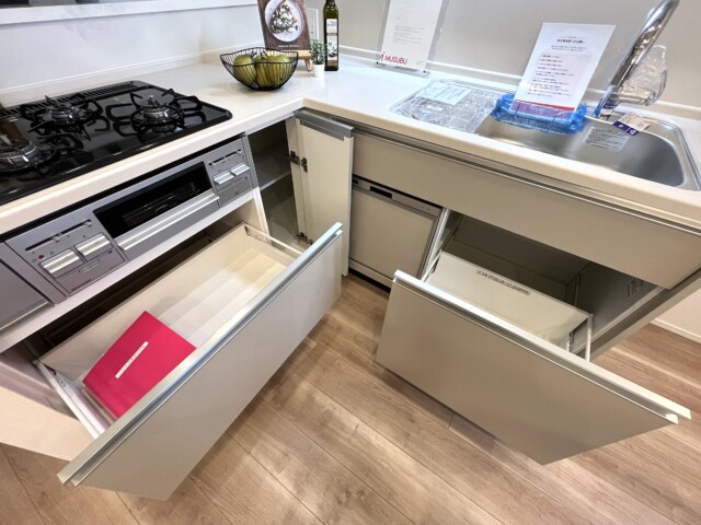 パロス白金 キッチン