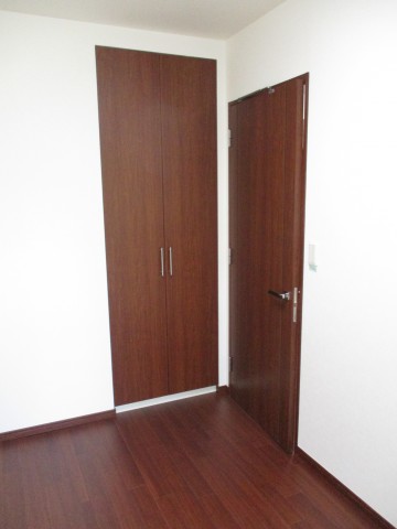 ジェイパーク上池台　６洋室（２）収納クローズ