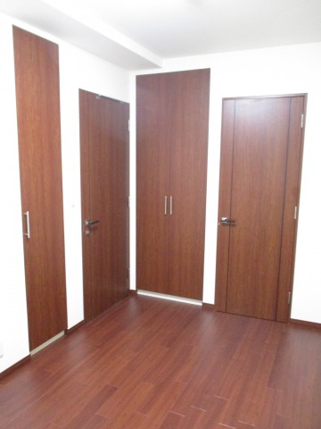 ジェイパーク上池台　５洋室（1）収納クローズ