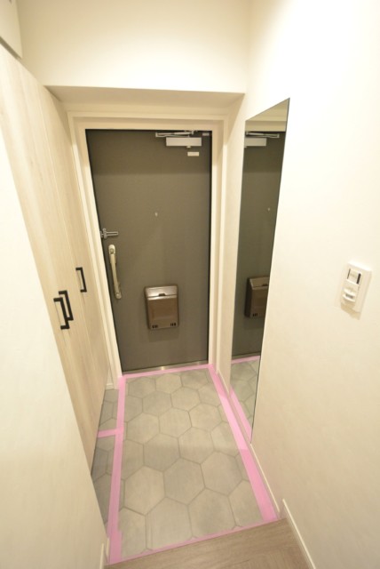 五反田ロイヤルハイツ 玄関