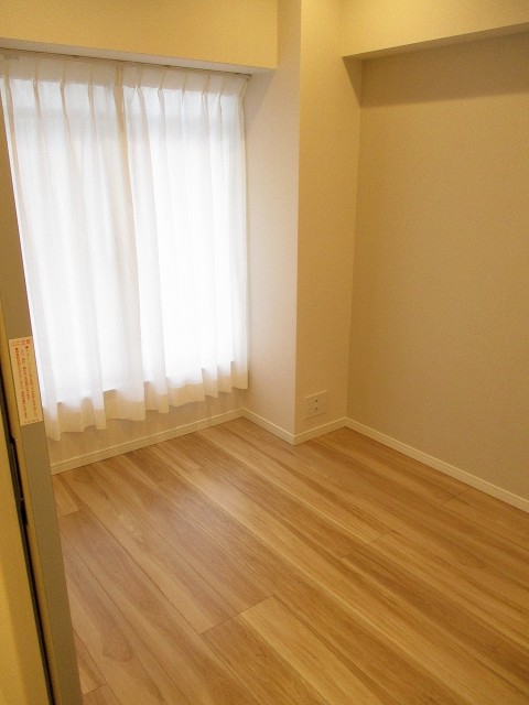 ソフトタウン晴海２ｆ洋室１