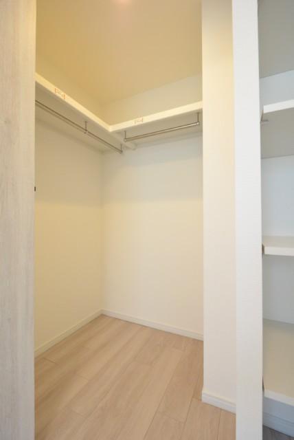 クレストフォルム田町ベイサイドコート 洋室1