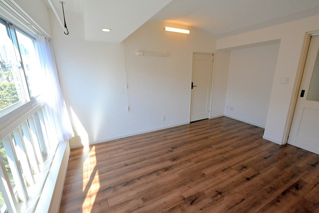 第三宮庭マンション４０５号室 洋室 (11)