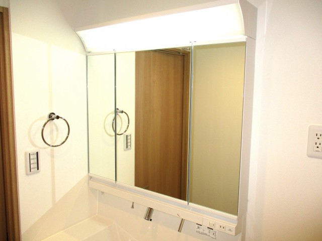 恒陽馬込マンション　2洗面所3