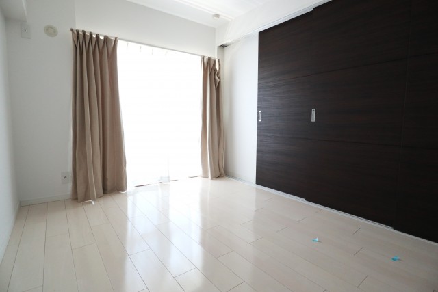 成宗マンション 洋室