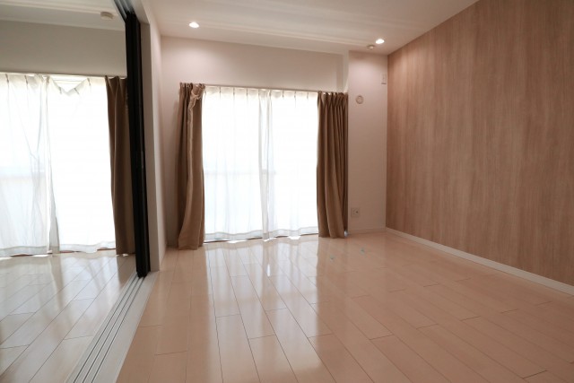 成宗マンション リビングダイニング