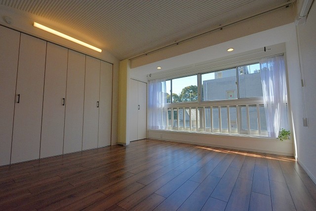 第三宮庭マンション４０５号室 洋室