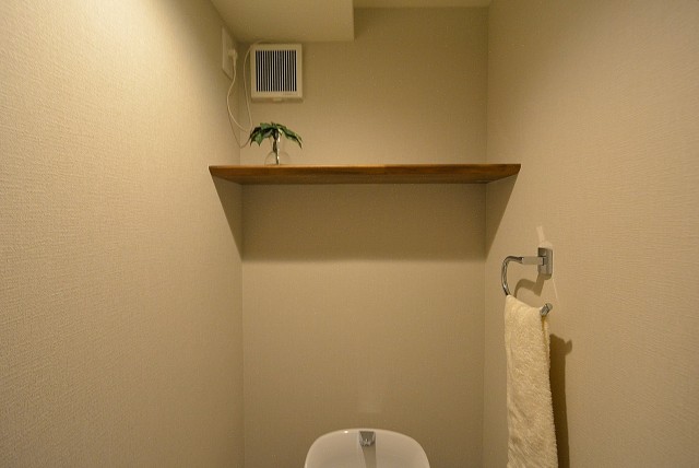 第三宮庭マンション４０５号室 トイレ