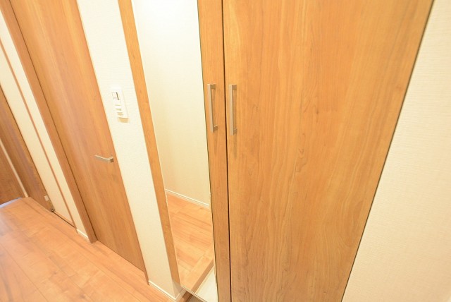 明大前フラワーマンション 玄関