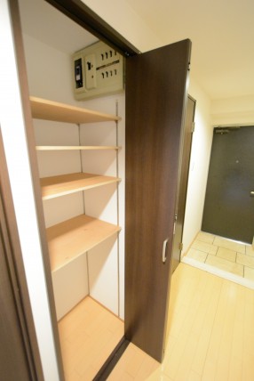 イトーピア音羽 廊下収納