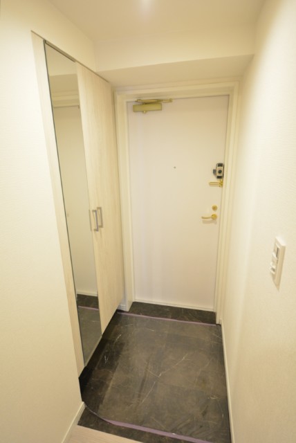 クレストフォルム田町ベイサイドコート 玄関