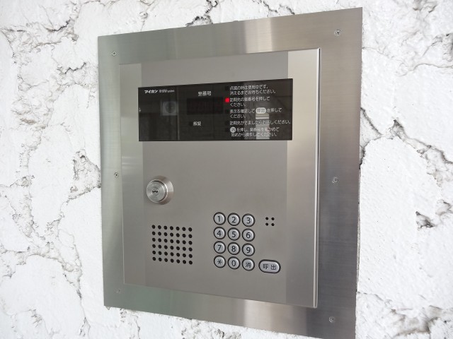 秀和祖師谷大蔵レジデンス　オートロック