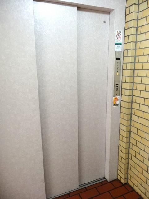 ライオンズマンション中野弥生町　エレベーター