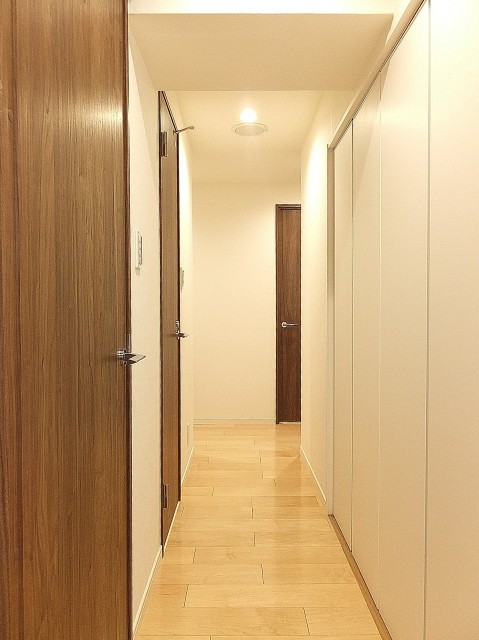 アイタウン・レピア　廊下