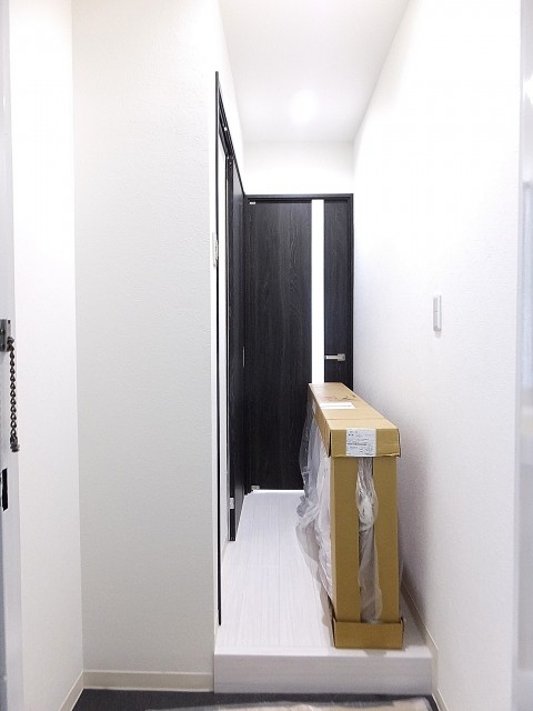 ライオンズマンション駒沢　玄関廊下