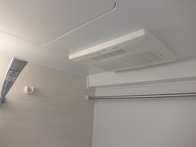 成城マンション　浴室乾燥機