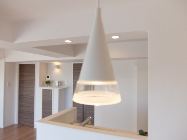 成城マンション　リビングダイニング