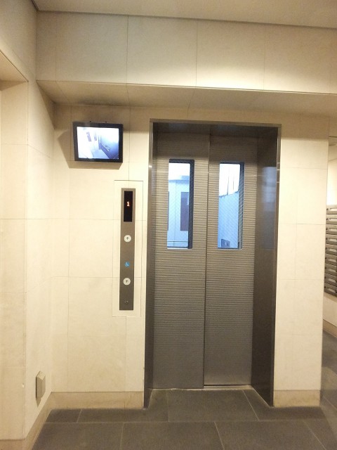 グローリオ明大前　エレベーター