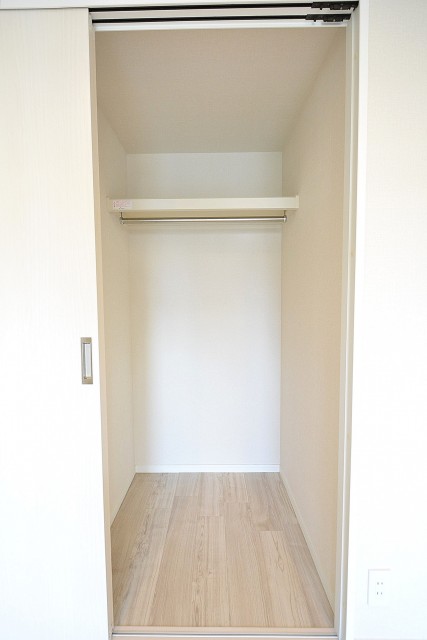 ガーデン堀ノ内住宅　洋室②クローゼット