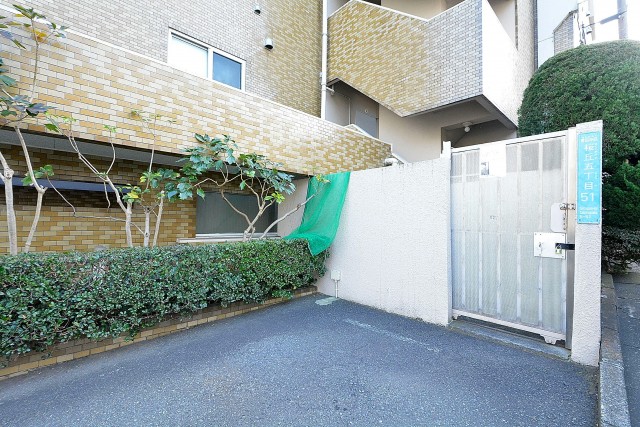 パラスト千歳船橋　ゴミ置き場