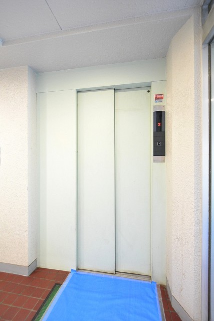 パラスト千歳船橋　エレベーター