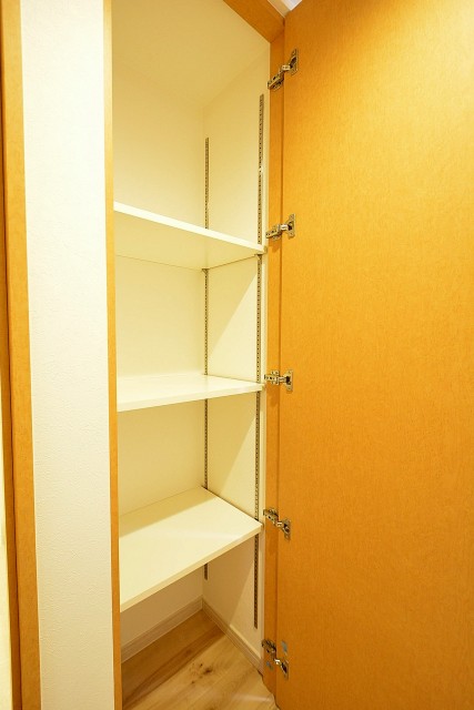 クリオ上北沢　LDK収納