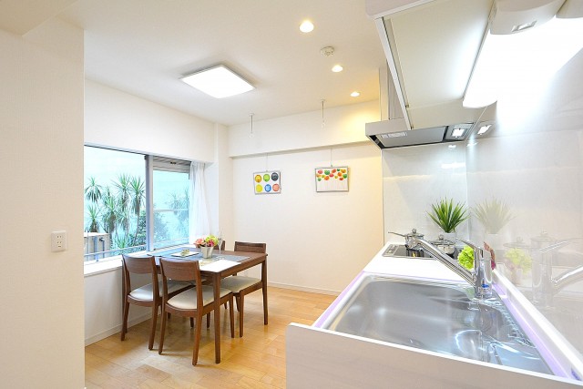 ニューステイトメナー　12.1帖のLDK