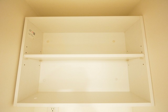 中野永谷マンション　ランドリースペース吊戸棚