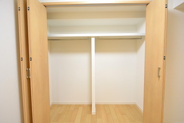 ニューステイトメナー　5.6帖の洋室クローゼット