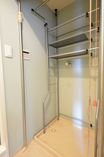 クレストフォルム田町　洗濯機置き場