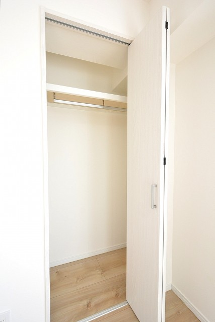 藤和護国寺コープ　4.8帖洋室のクローゼット